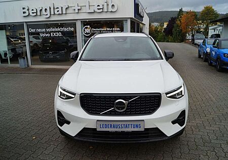 Volvo XC 40 XC40 B4 Benzin 2WD Plus Dark DKG/Leder/BLIS/360°