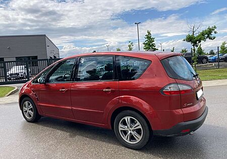 Ford S-Max 2.0 Titanium * 7 Sitzer * Tüv Neu * Panorama