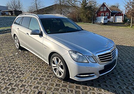 Mercedes-Benz E 250 T-Modell T CDI 4M BE TÜV NEU 4x REIFEN NEU UVM