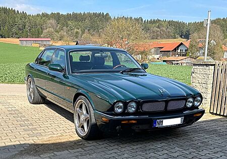 Jaguar XJ8 3.2 Executive V8 BBS Brembo