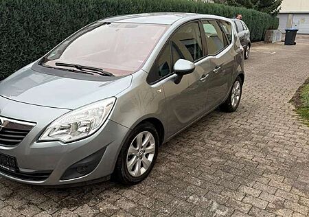 Opel Meriva 1.7 CDTI Color Edition