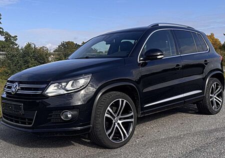 VW Tiguan Volkswagen R-Line Standheizung, Navi, Leder, Kamera, DCC