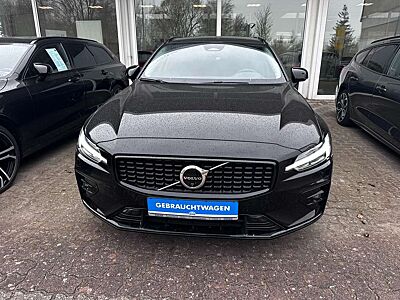 Volvo V60 Plus Dark B4 DKG ACC BLIS PANO 360 V-LED