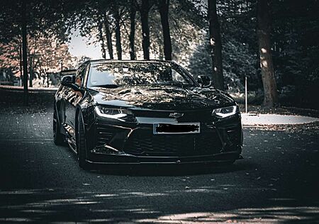 Chevrolet Camaro Coupe 6.2 V8 DE Fahrzeug!