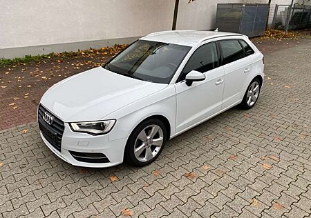 Audi A3 2.0 TDI S tronic Sportback/Totwinkel/Spurhalt