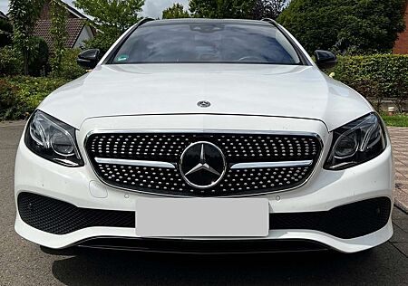 Mercedes-Benz E 400 d 4Matic- Multibeam, AHK, 8-Fach, Pano