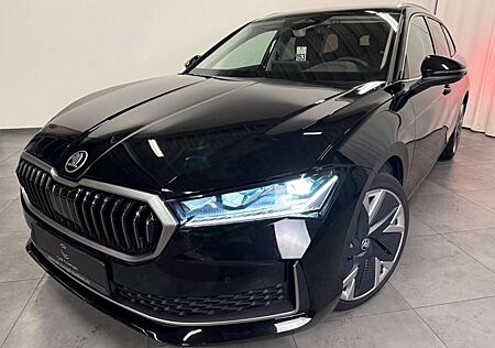 Skoda Superb Combi 2.0 TDI 4x4 AHK PANO 19" MASSAGE
