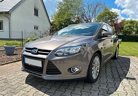 Ford Focus Turnier 1.0 EcoBoost #TITANIUM #AHK #KOMBI