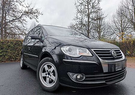 VW Touran Volkswagen 2.0 TDI DPF DSG Highline