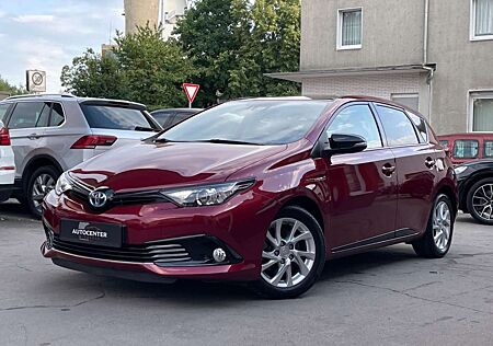 Toyota Auris Hybrid Style Selection