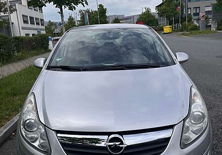 Opel Corsa 1.2 16V Cosmo