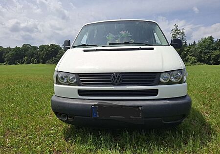 VW T4 Caravelle Volkswagen Caravelle T4 TDI 7DC2Y2