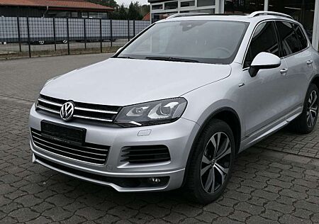 VW Touareg Volkswagen V6 TDI R-Line Edition X/ACC/LED/AHK/360°