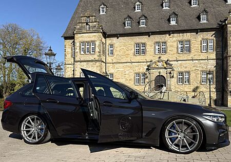 BMW 540d 540 xDrive Touring Aut. Sport Line M