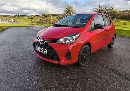 Toyota Yaris gebraucht kaufen Toyota Yaris 1.0 VVT-i