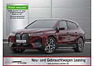 BMW iX xDrive40 Sport // Laser/360° Kamera/Parkassist