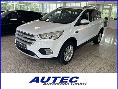 Ford Kuga Titanium 1.5 AWD NAVI+KAMERA+EINPARKAUTOM.