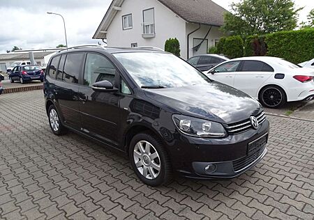 VW Touran Volkswagen 1,2l TSI Cup Navi, Sitzheizung, Klimaauto.