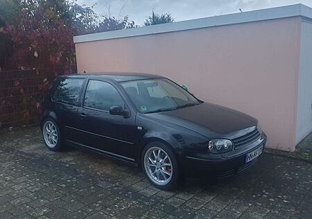 VW Golf Volkswagen 2.3 V5 Highline