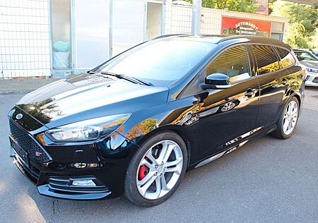 Ford Focus Turnier ST