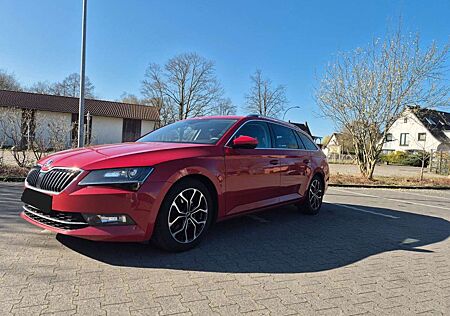 Skoda Superb Combi 2.0 TDI DSG Style