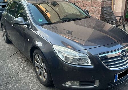 Opel Insignia 2.0 Turbo Sports Tourer Automatik Cosmo
