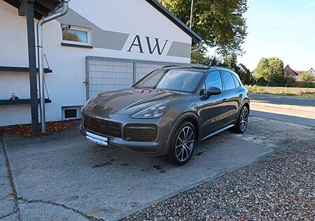 Porsche Cayenne E-Hybrid|Head up|1.Hand|Matrix|Pano|Bose