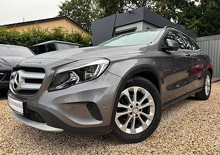 Mercedes-Benz GLA 220 CDI 4MATIC Pano*Kame*StandHz.*Tempo*Navi