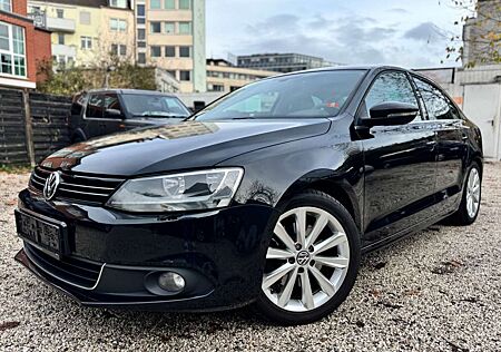 VW Jetta Volkswagen VI 1.4(160PS) Highline/KLIMA/SHZ/NAVI/TÜV