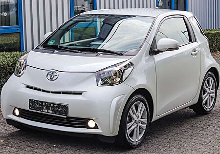 Toyota iQ + 1.3i*1.HAND*KLIMA*KEYLESS*8xREIFEN*ALU*