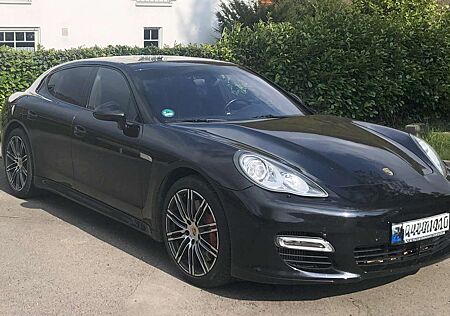 Porsche Panamera Turbo PDK