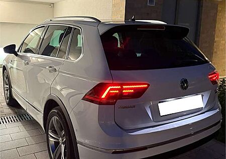 VW Tiguan Volkswagen 2.0 TDI Highline R voll 190PS 4Motion BMT SCR DSG