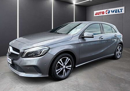 Mercedes-Benz A 180 LED T-Leder Navi Parkhilfe Tempomat Sitzhz