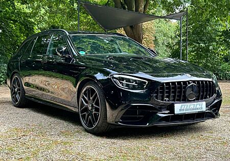 Mercedes-Benz E 63 AMG Mercedes-AMG E 63 S 4MATIC