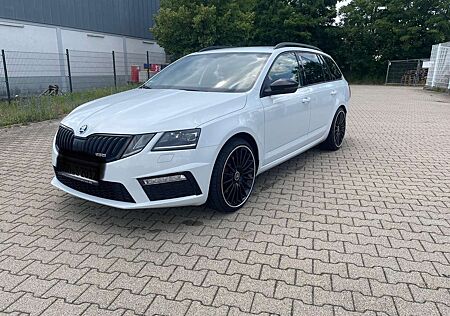 Skoda Octavia Combi 2.0 TSI DSGRS