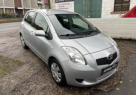 Toyota Yaris 1.3 VVT-i Automatik /Allwetterr. /Klima /PDC