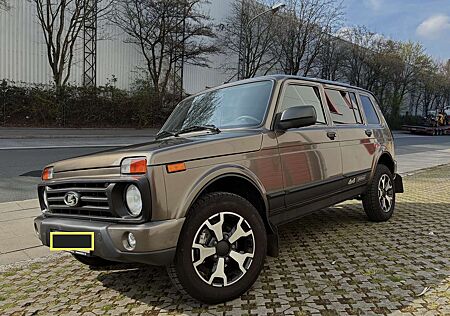 Lada Urban 4x4