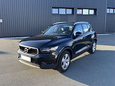 Volvo XC40 Momentum Pro AWD