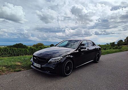 Mercedes-Benz C 200 4Matic 9G-TRONIC AMG Line