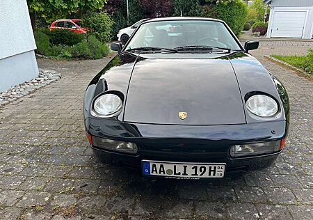 Porsche 928 GT