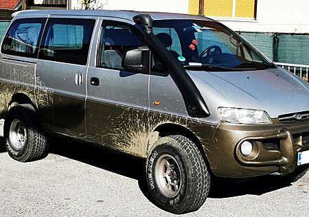 Hyundai H-1 gebraucht kaufen Hyundai H-1 Starex 2.5 TD delica*ALLRAD* 4wd Short 7 SEATS 4X4