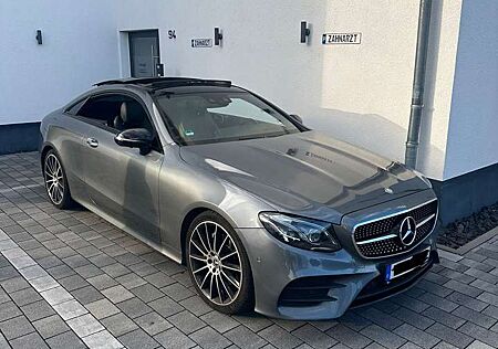 Mercedes-Benz E 220 d Coupe 9G-TRONIC AMG Line