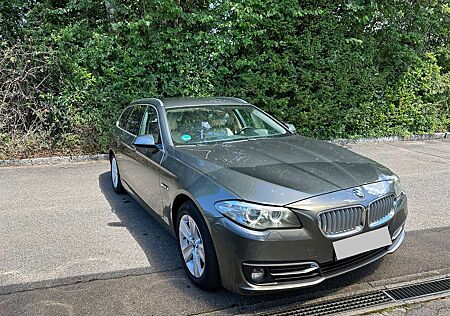 BMW 520d 520 xDrive Touring Aut. Modern Line