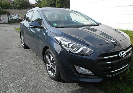 Hyundai i30 Kombi 1.6 CRDI DCT Premium