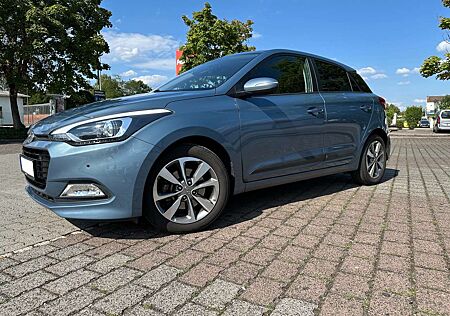 Hyundai i20 blue 1.0 T-GDI Trend