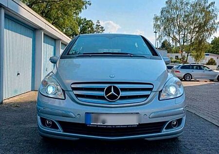 Mercedes-Benz B 200 Autotronic
