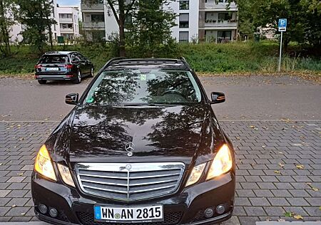 Mercedes-Benz E 220 CDI DPF BlueEFFICIENCY Automatik