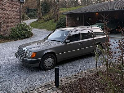 Mercedes-Benz 230 W124
