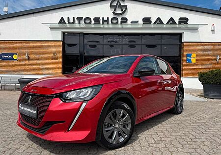 Peugeot 208 e- Allure Pack/KAMERA/NAVI/SHZ