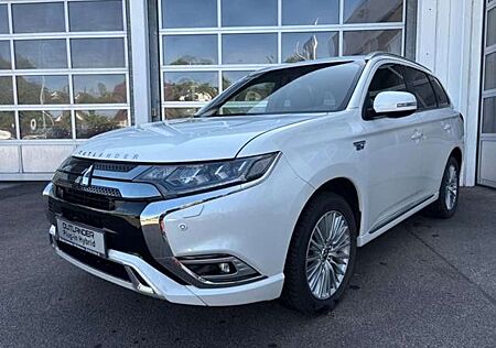 Mitsubishi Outlander PHEV Intro Edition 4WD
